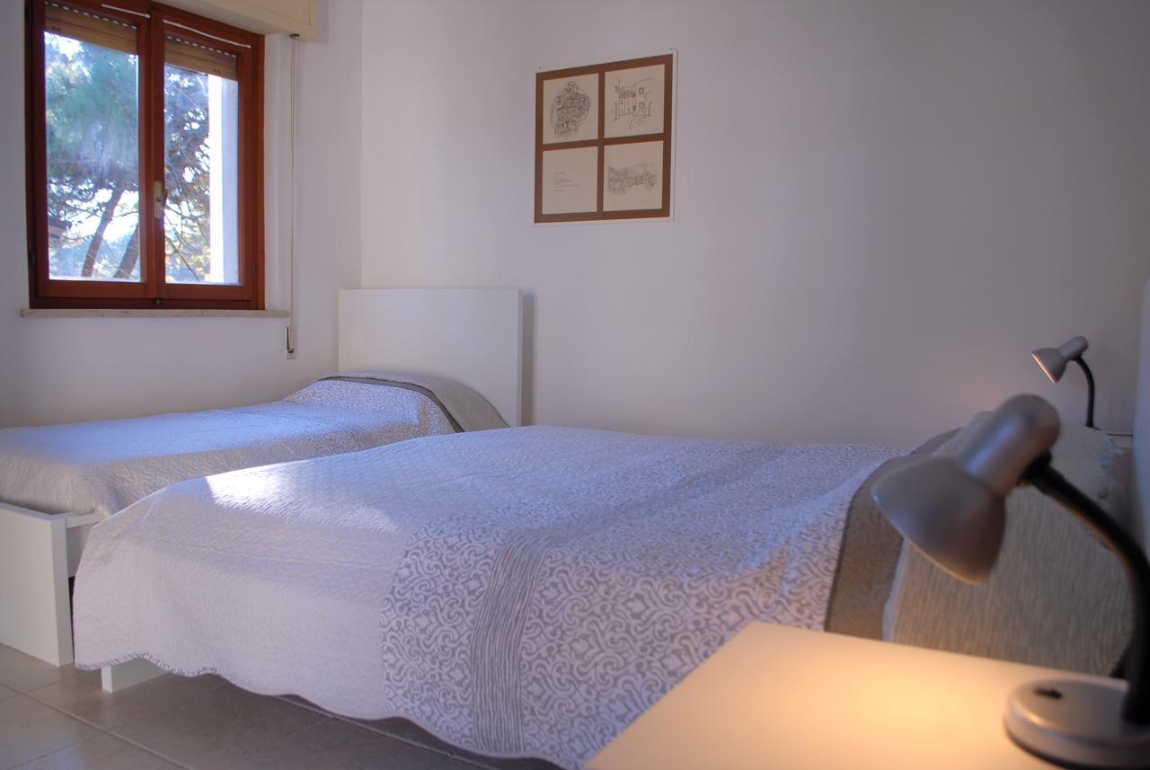 Villa Azalea Lignano Sabbiadoro Bagian luar foto