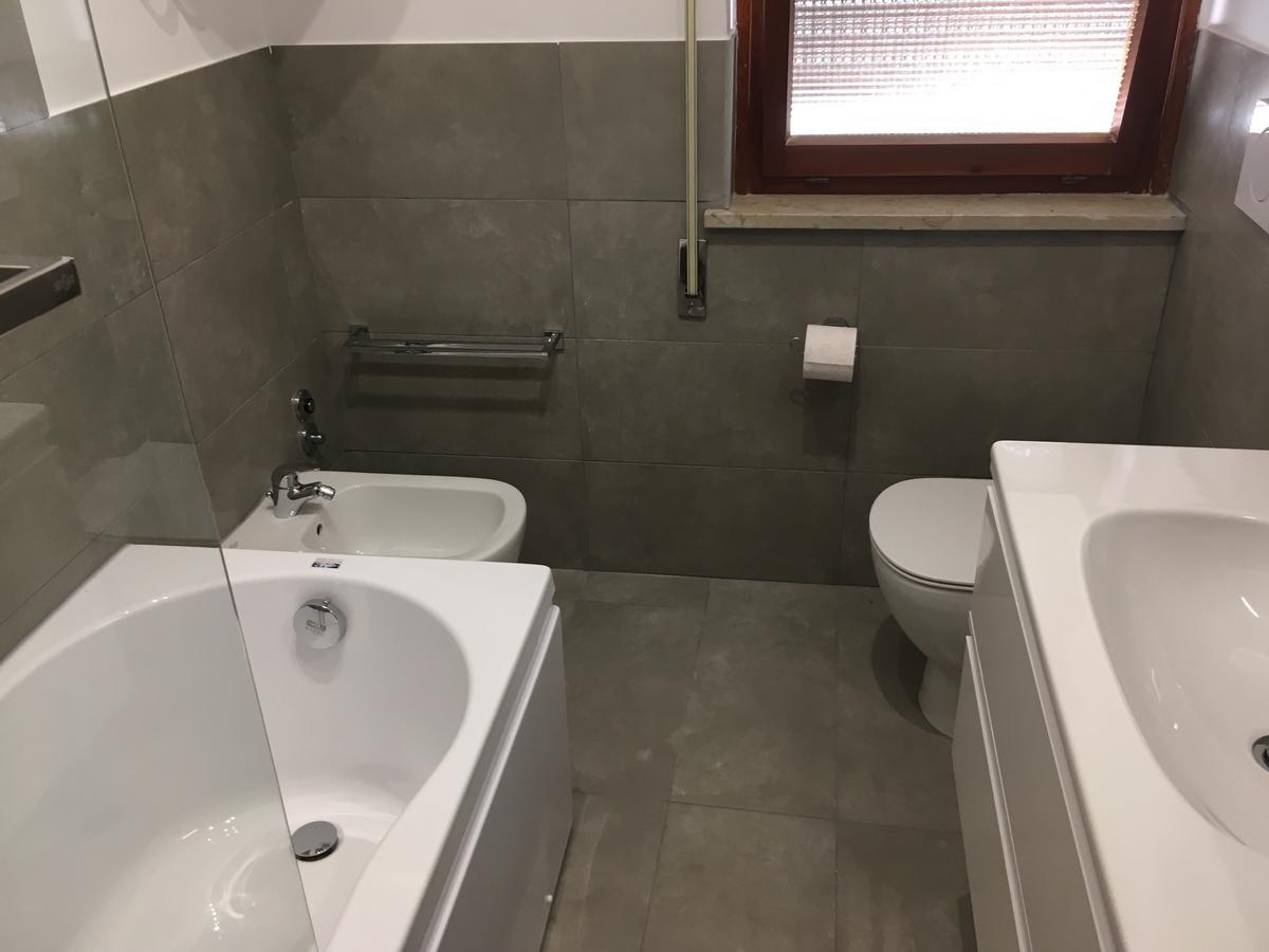Villa Azalea Lignano Sabbiadoro Bagian luar foto